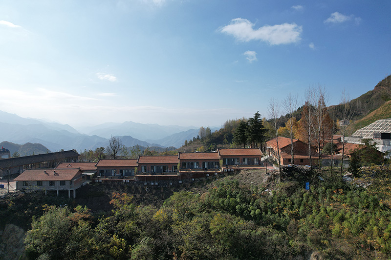 15、湖北郧阳云盖寺绿松石国家矿山公园-(2).jpg