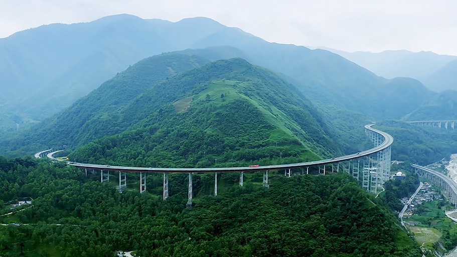 双螺旋隧道.jpg